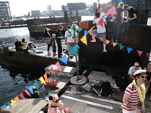 Face hunter: Distortion Festival at Knippelsbro Bridge, Copenhagen