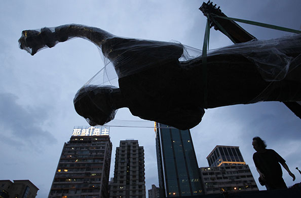 24 hours in pictures: Hong Kong, China: The 