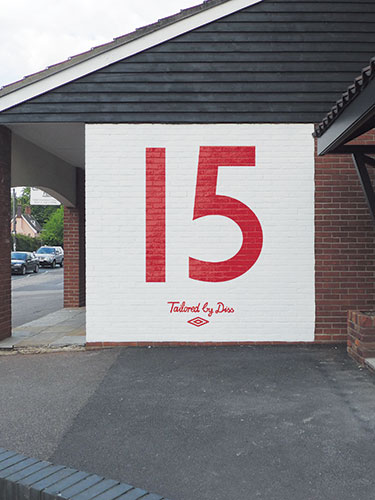 Walls: A big red number on a wall