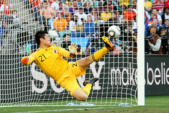 World Cup day 10: Kawashima is beaten to give Holland the lead
