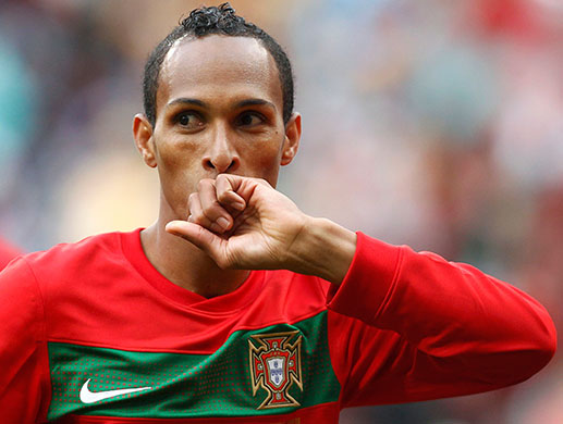 sport: Portugal's Liedson