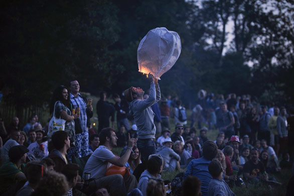 Glastonbury 2010 : Lantern at Glastonbury Festival 2010