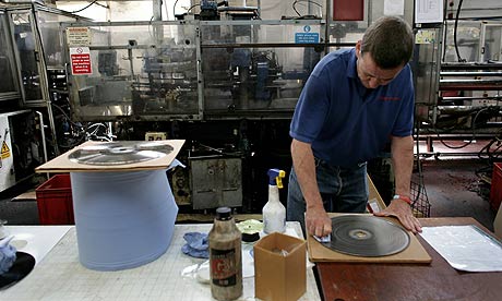 vinyl factory making vinyl records