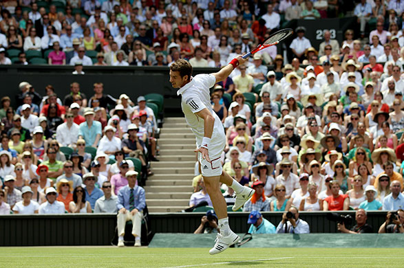 andy murray: The Championships - Wimbledon 2010: Day Four