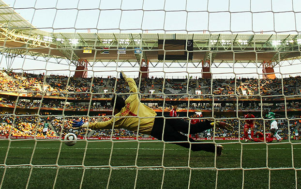 sport: North Korea v Ivory Coast: Group G - 2010 FIFA World Cup