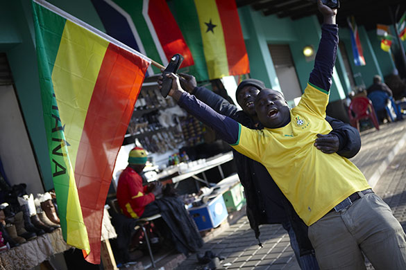 African fans in Jo'burg: Ghanaian fans cheer