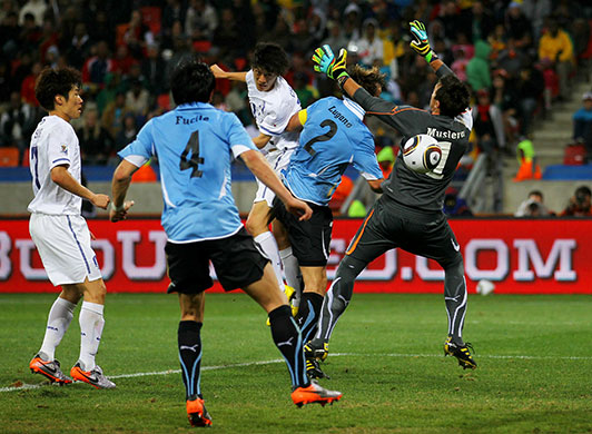 Knockout stages day 1: Uruguay v South Korea game 1