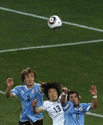 Knockout stages day 1: Who agrees with FIFA and think that this Jabulani football is rubbish 