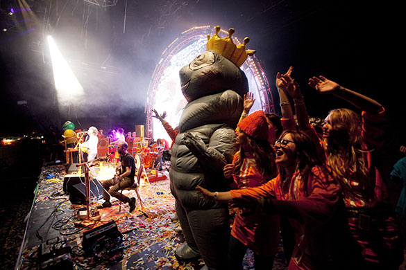 Flaming lips : The Flaming Lips at  Glastonbury