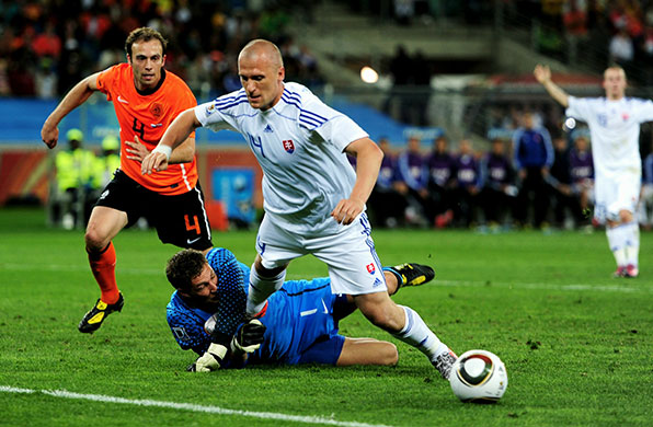 football: Netherlands v Slovakia: 2010 FIFA World Cup - Round of Sixteen