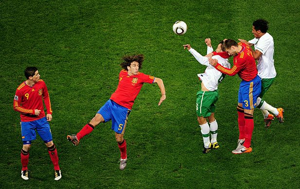 sport: Spain v Portugal: 2010 FIFA World Cup - Round of Sixteen