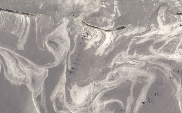 Satellite Eye on Earth: Petit Bois Island and  Horn Island, Deepwater Horizon BP oil spill