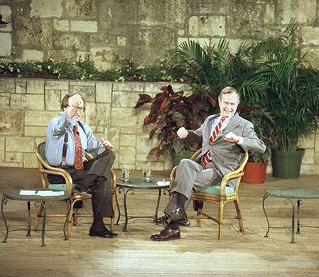 Larry King retires: 1992: US President George Bush talks with Larry King