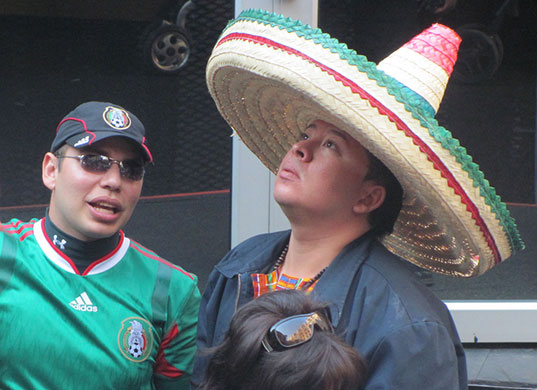 fans' network: Fans network: Mexican fans sombrero