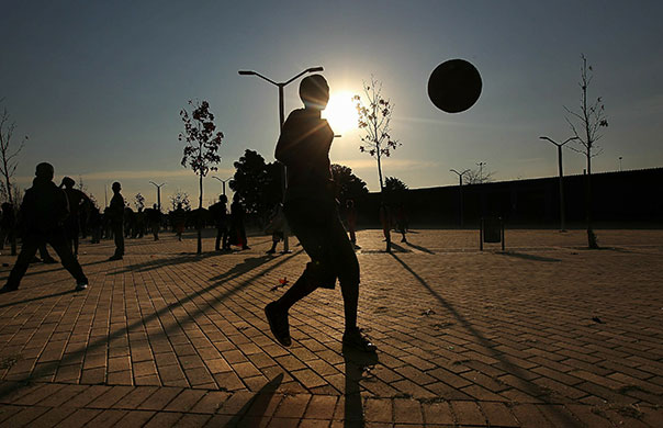 24 Hours: South Africa Prepares For FIFA World Cup