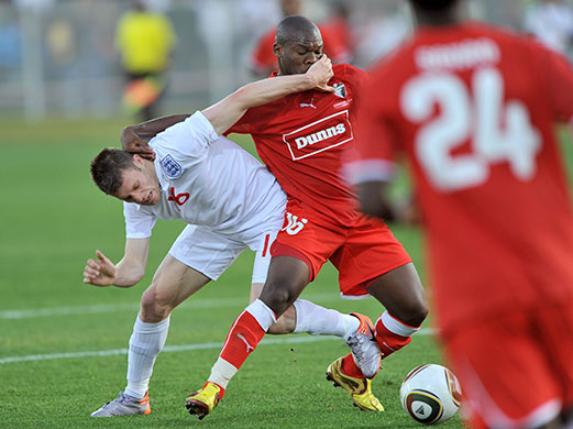 football: England national football team James Mil