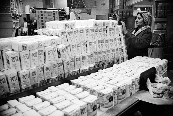 Tate & Lyle: 1974: Hundreds of bags of sugar at the Tate & Lyle warehouse
