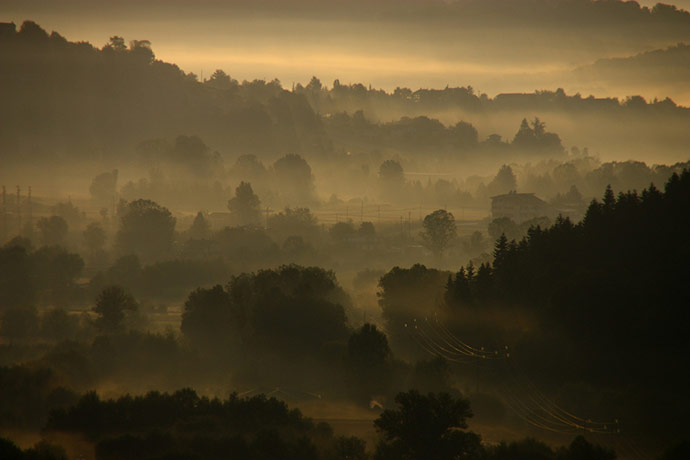 Camera Club: A review of Peet-Astn's portfolio