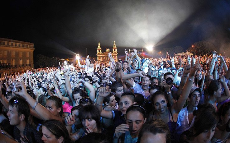 24 hours in pictures: Isle of MTV on Malta