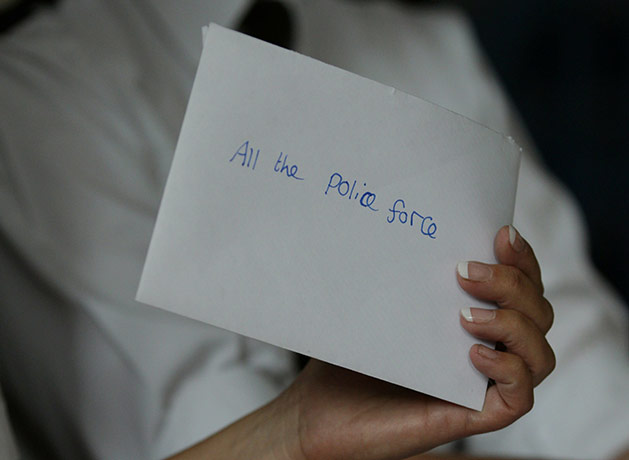 Raoul Moat Last Days: Inspector Sue Peart holds a letter at a meeting with police officers