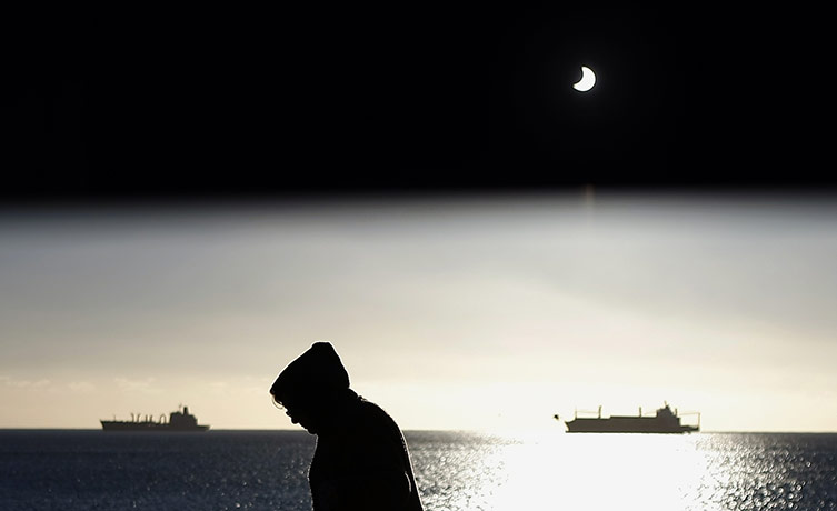 Eclipse: A solar eclipse in Valparaiso City