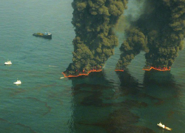 Deepwater Horizon: BP oil spill: aerial view of oil being burned