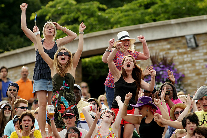 Murray Mania: Tennis Fans Turn Out In Force For Andy Murray's Quarter Final Match