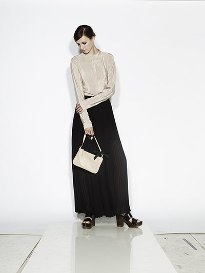 Line-up: Taupe and black Line-up outfit