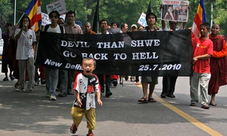 Indian protest against Burma leader