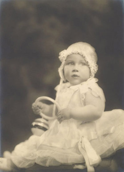 Flickr: Princess Margaret of York wearing a bonnet, 22 June 1931