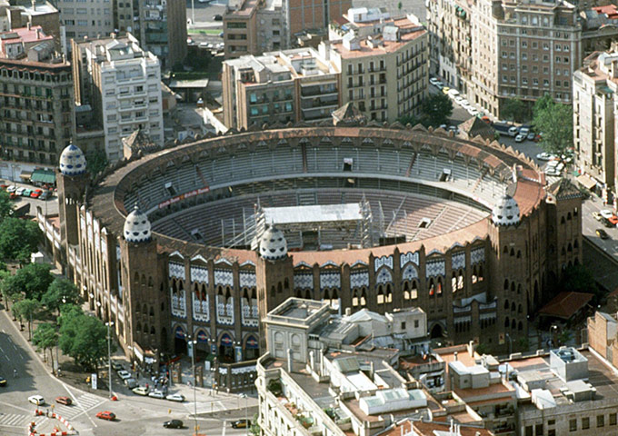 Bullfighting in Barcelona: 2004: The Monumental Bullring