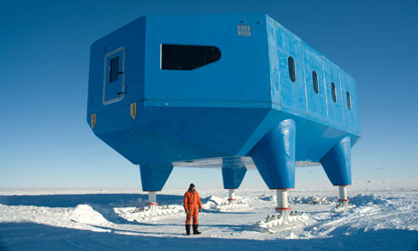 Phil Moneypenny in front of the Halley station 