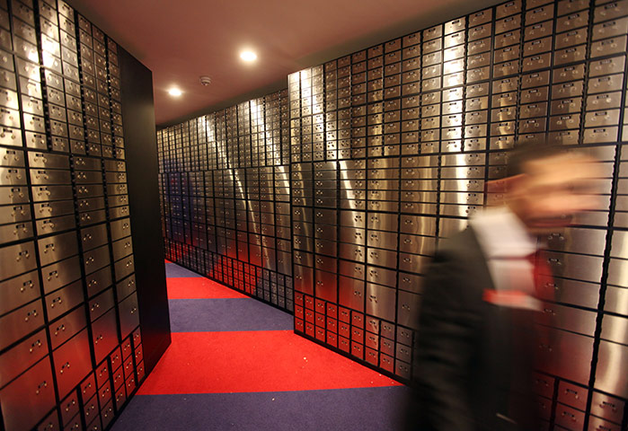 Metro Bank: Metro Bank branch in Holborn, London 