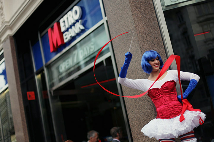 Metro Bank: a new high street bank is launched in holborn