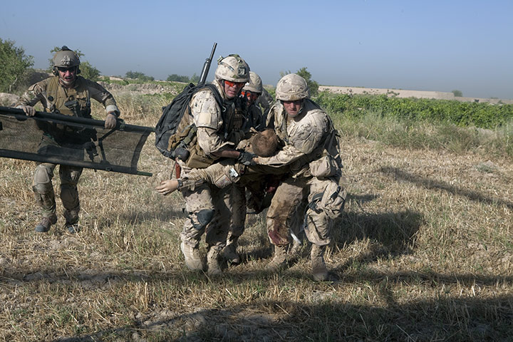 Sean Smith in Afghanistan: Canadian troops and Medevac troops evacuate a mortally wounded soldier