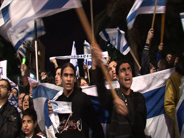 Exhibitionist3107: Artur Zmijewski