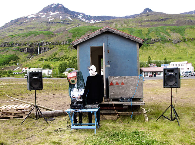 Face hunter: paris: An outdoor DJ set at LungA Festival