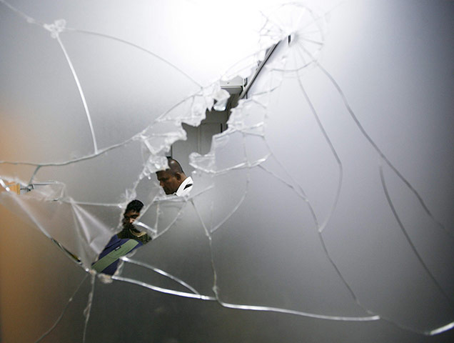 24 hours in pictures: Siyatha TV attack in Colombo