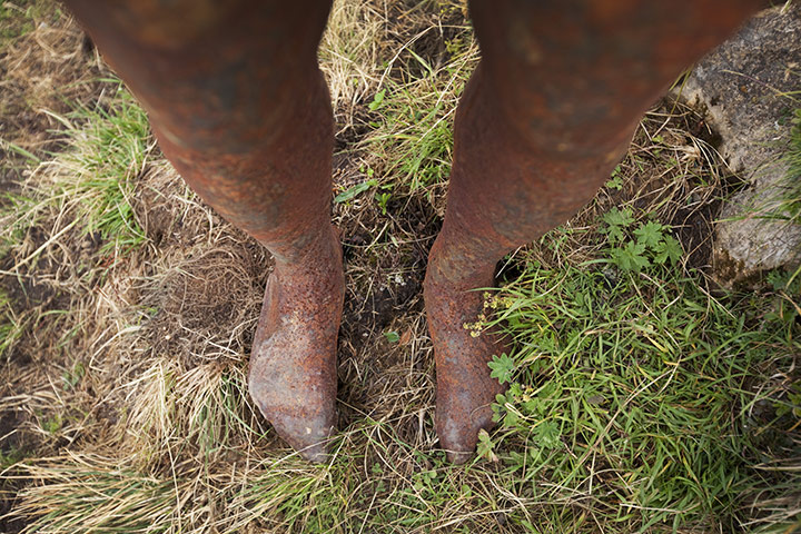 Anthony Gormley: Figures at Kriegeralpe, near Lech 'Horizon Field' by Anthony Gormley