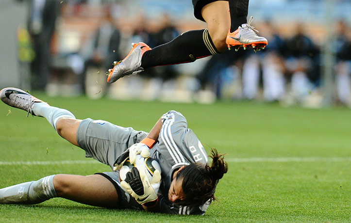 World Cup Quarter Finals: Argentina's goalkeeper Sergio Romero makes a save