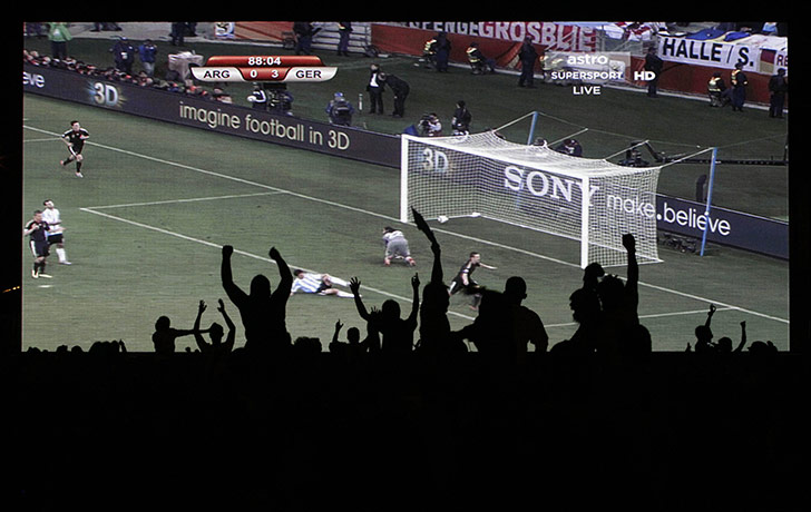 World Cup Quarter-Finals: Fans celebrate Germany's fourth goal against Argentina 