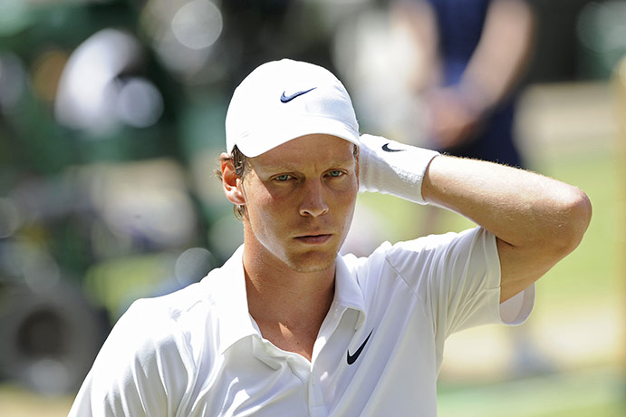 Men's singles final: Tomas Berdych loses the serve in the first set