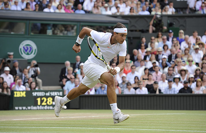 Men's singles final: Nadal sprints to retrieve a drop-shot