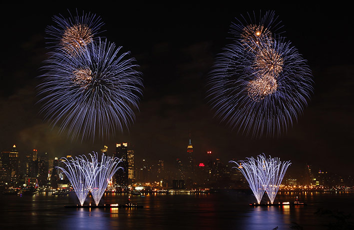4th of july: Fireworks explode over the New York City skyline 