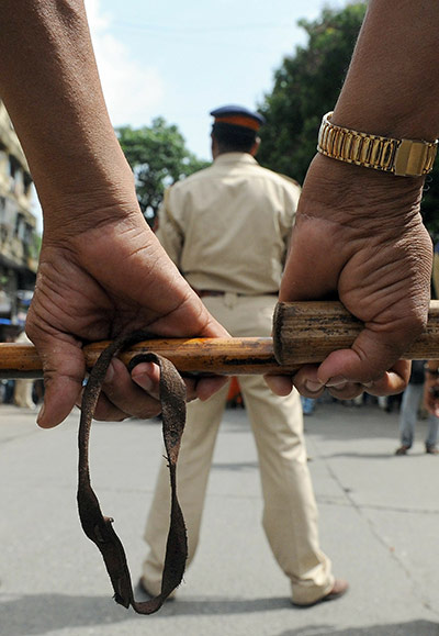 24 hours in pictures: national strike over fuel price rises in India