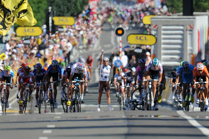 TDF Crashes: France's Lloyd Mondory gestures after falling from his bike