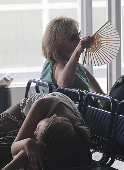 Moscow smog: People wait for their flights at Vnukovo airport outside Moscow