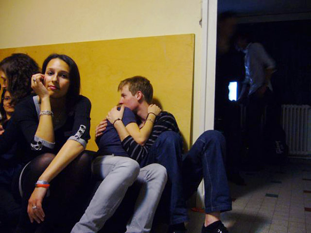 in pictures: teens: boring party