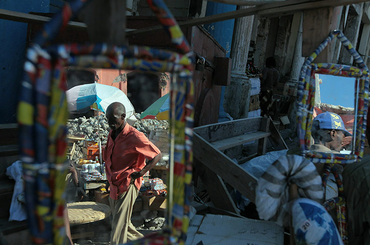 24 hours in pictures: shops in haiti
