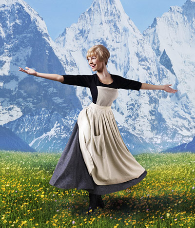 celebrity style: Brook: Kelly Brook promotes Sky Movies' Christmas schedule, Britain - 20 Nov 2009